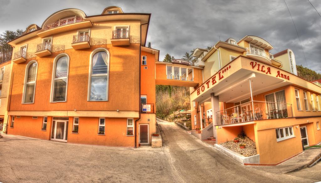 Hotel Vila Anna Martinske Hole Exterior photo