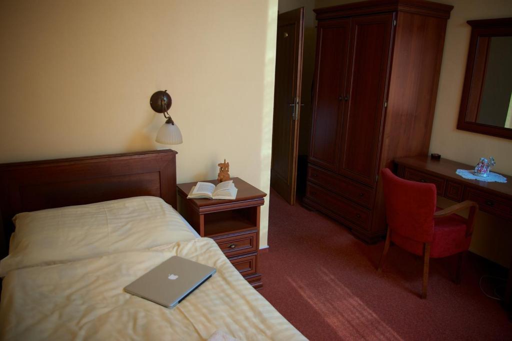 Hotel Vila Anna Martinske Hole Exterior photo